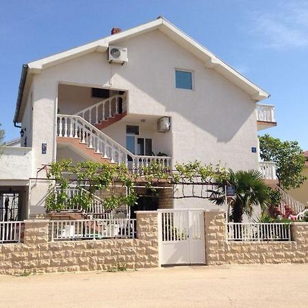 Apartmani Slavica Biograd Na Moru Exterior foto