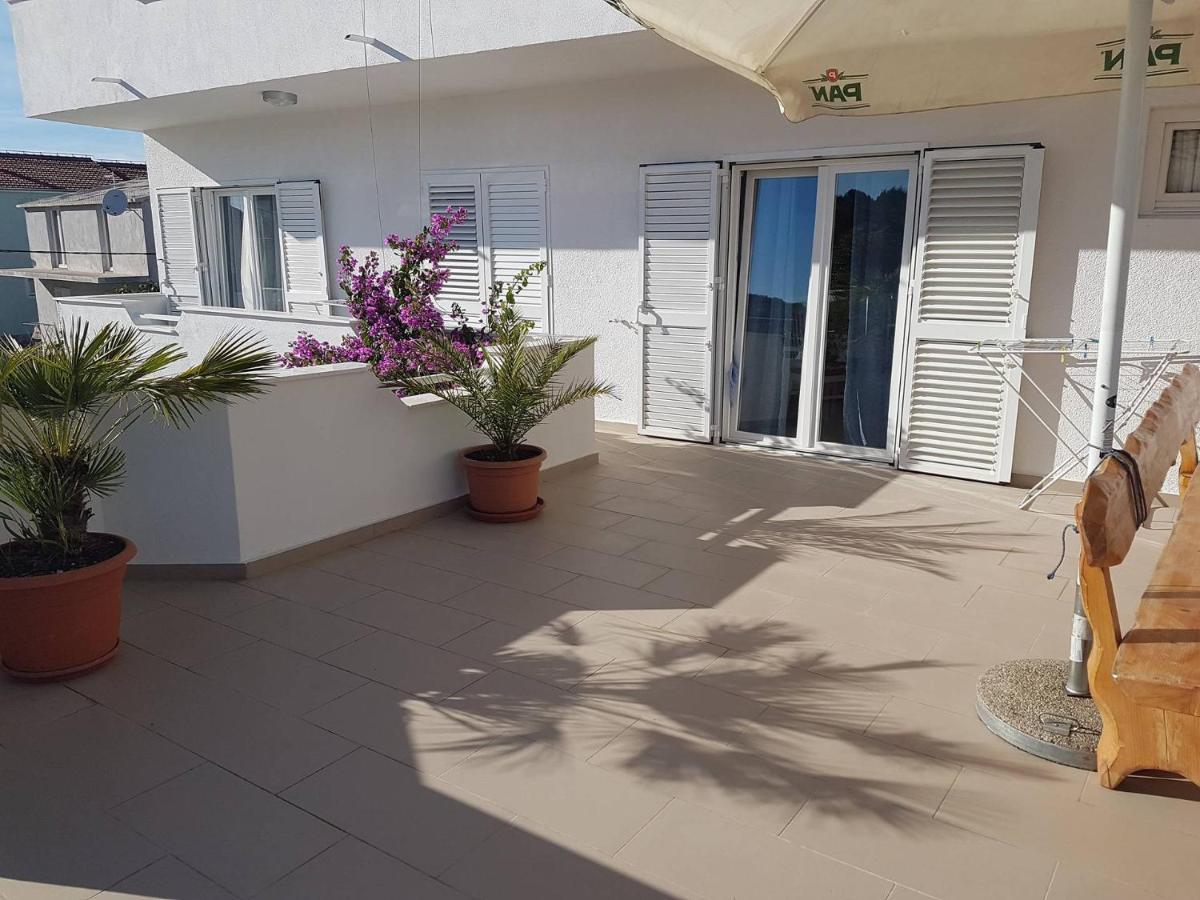 Apartmani Slavica Biograd Na Moru Exterior foto
