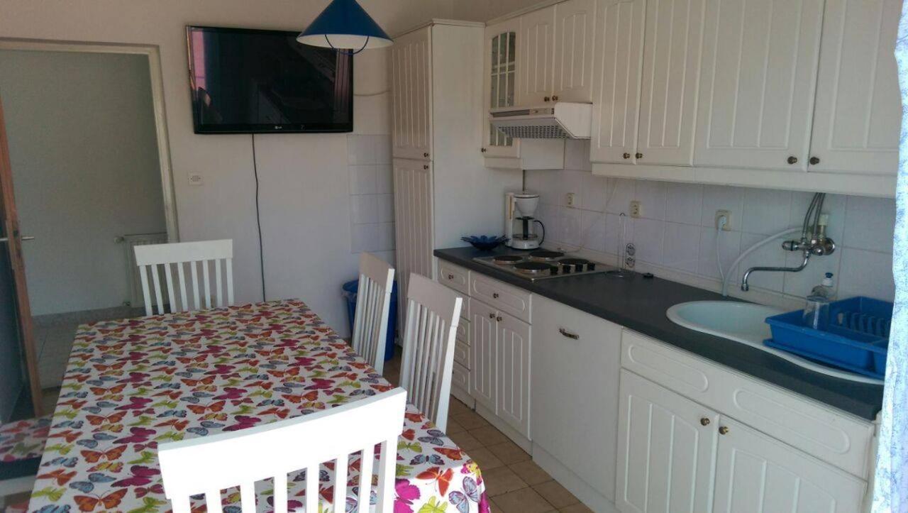 Apartmani Slavica Biograd Na Moru Exterior foto