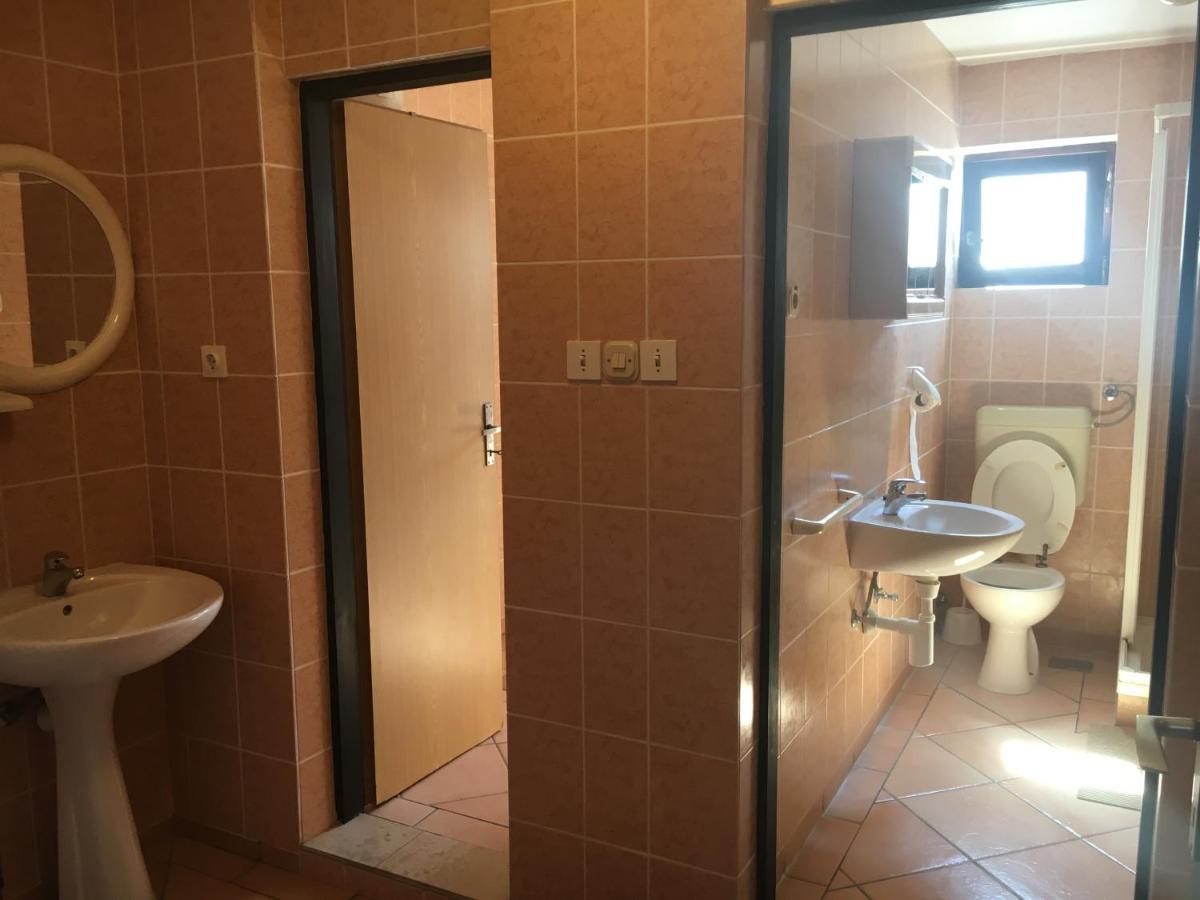 Apartmani Slavica Biograd Na Moru Exterior foto