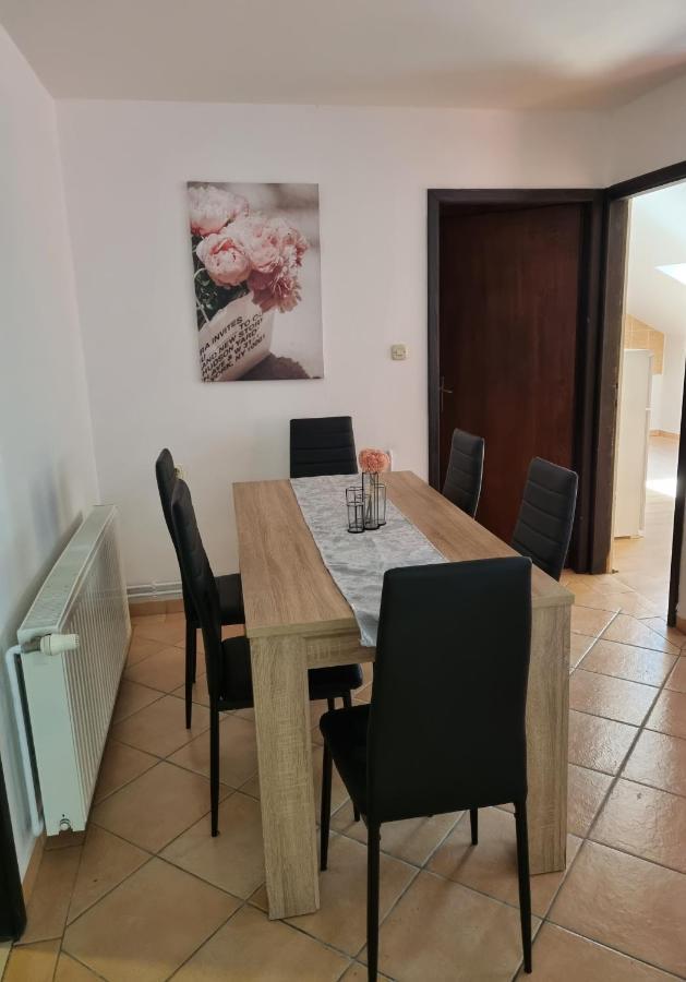 Apartmani Slavica Biograd Na Moru Exterior foto